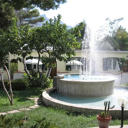 Hotel Hibiscus 3*