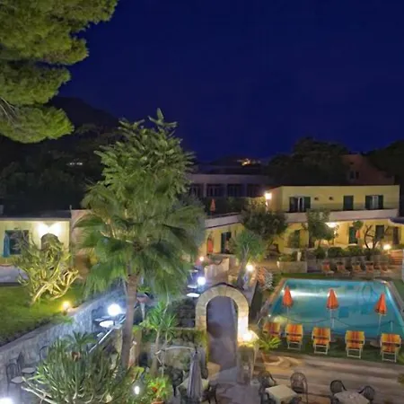 Hibiscus Otel Forio di Ischia