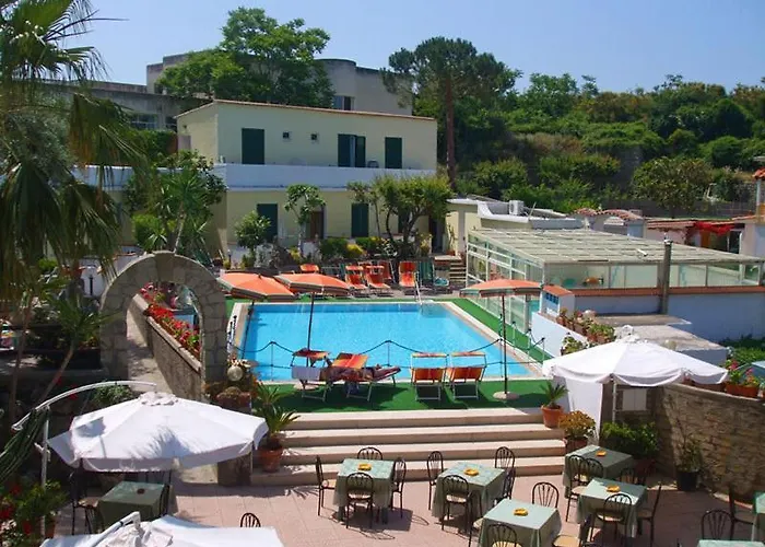 Hibiscus Hotel